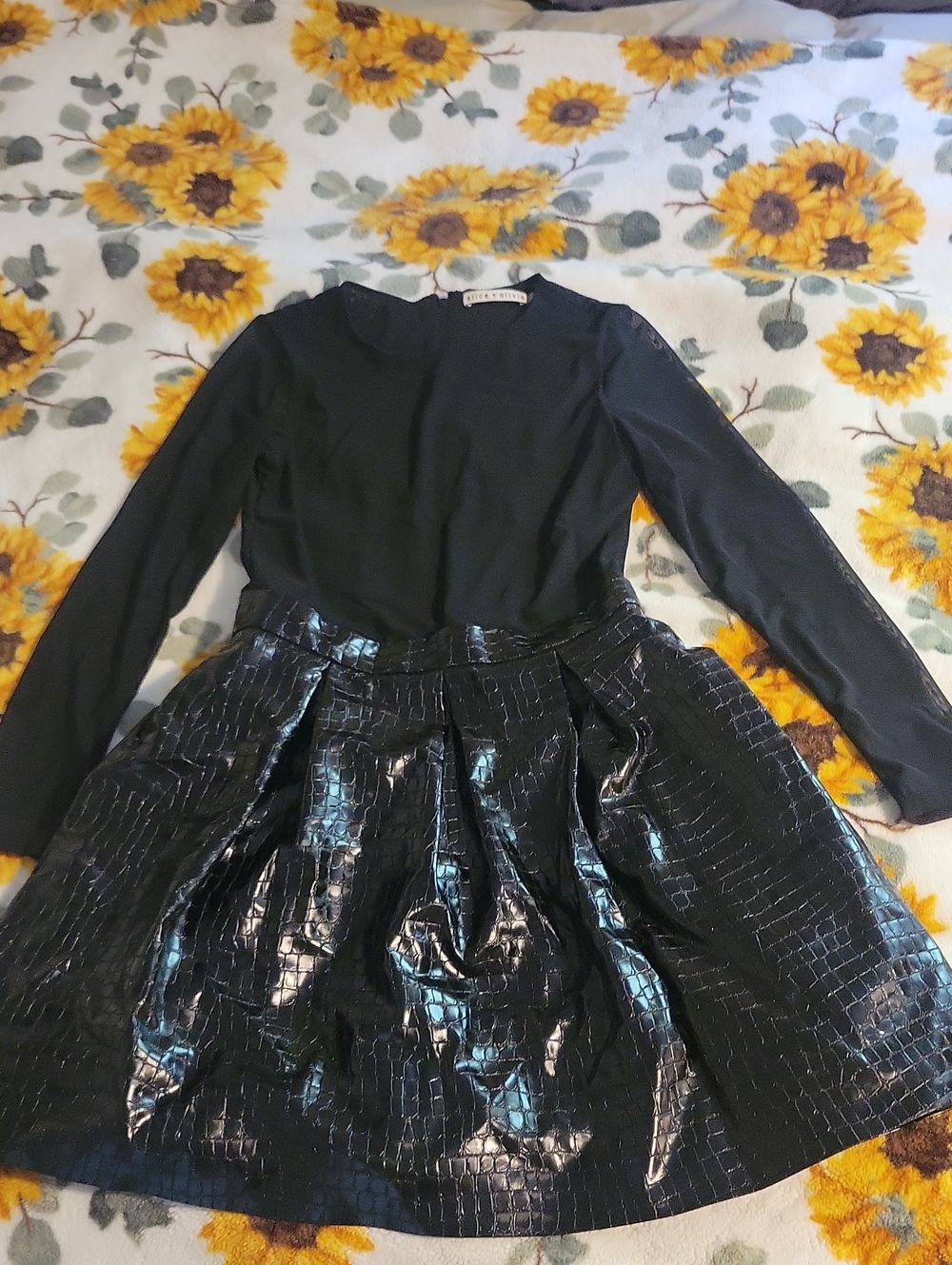 Alice + Olivia Black Faux-Croc Skater Mini Skirt